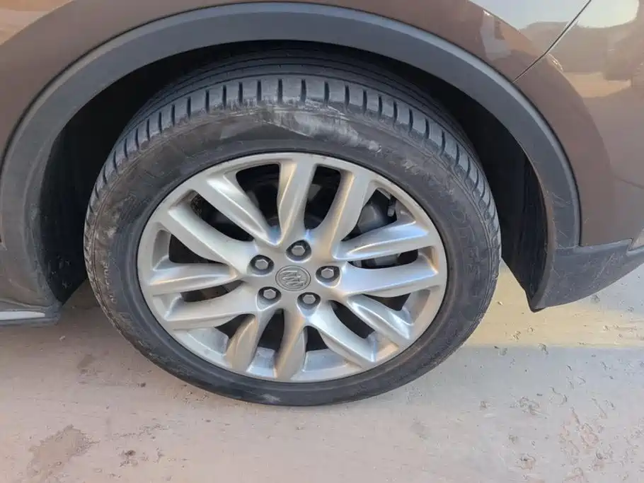 Buick Envision Plus — миниатюра 6