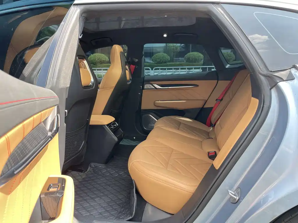 ZEEKR EXTREME KRYPTON 001