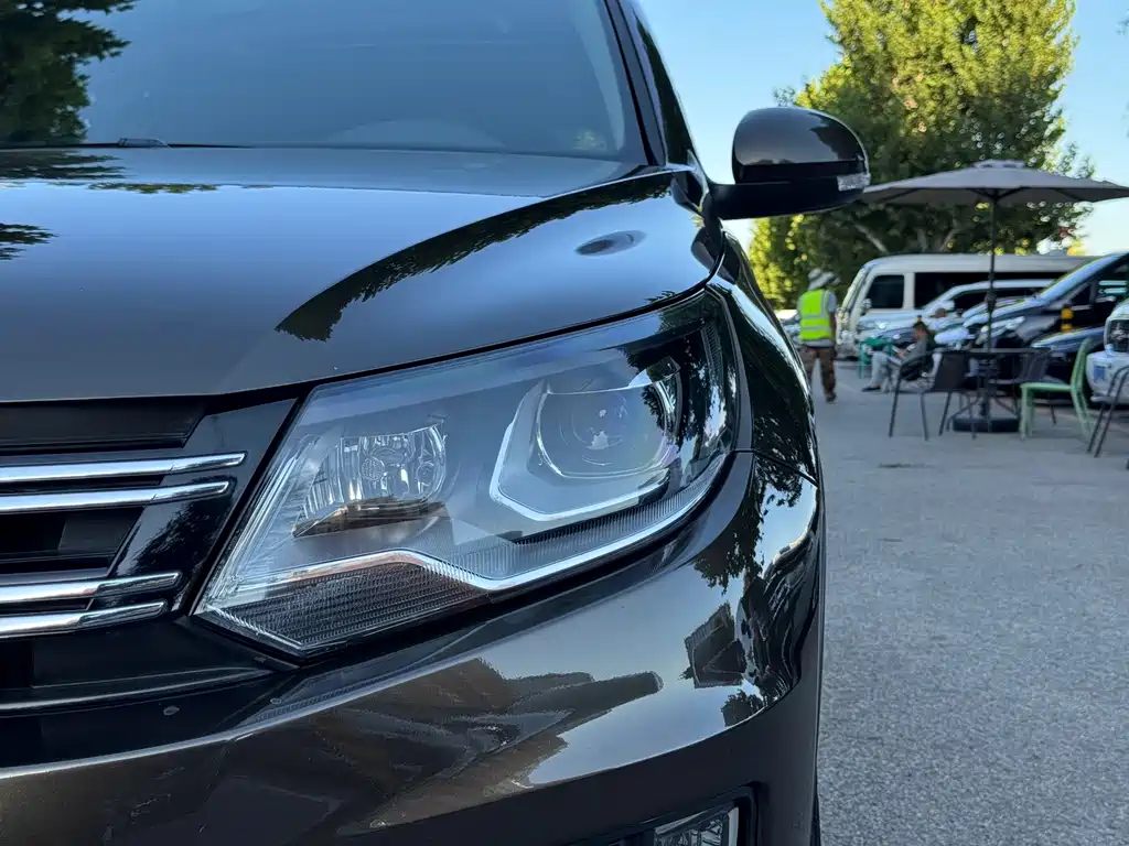 Volkswagen Tiguan — миниатюра 14