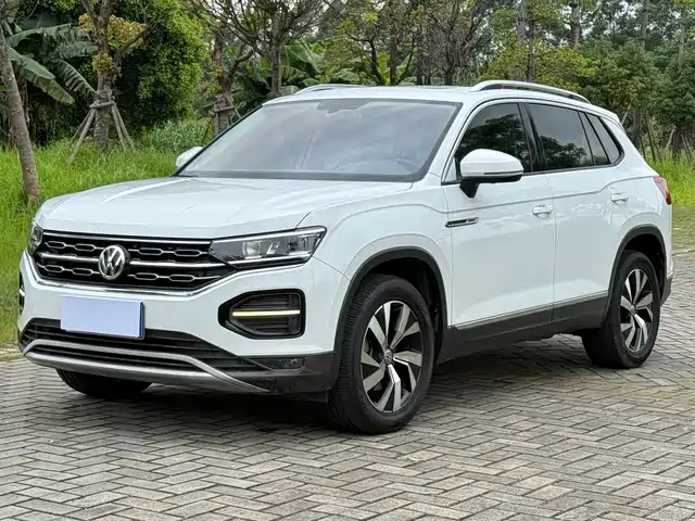 Volkswagen Tharu