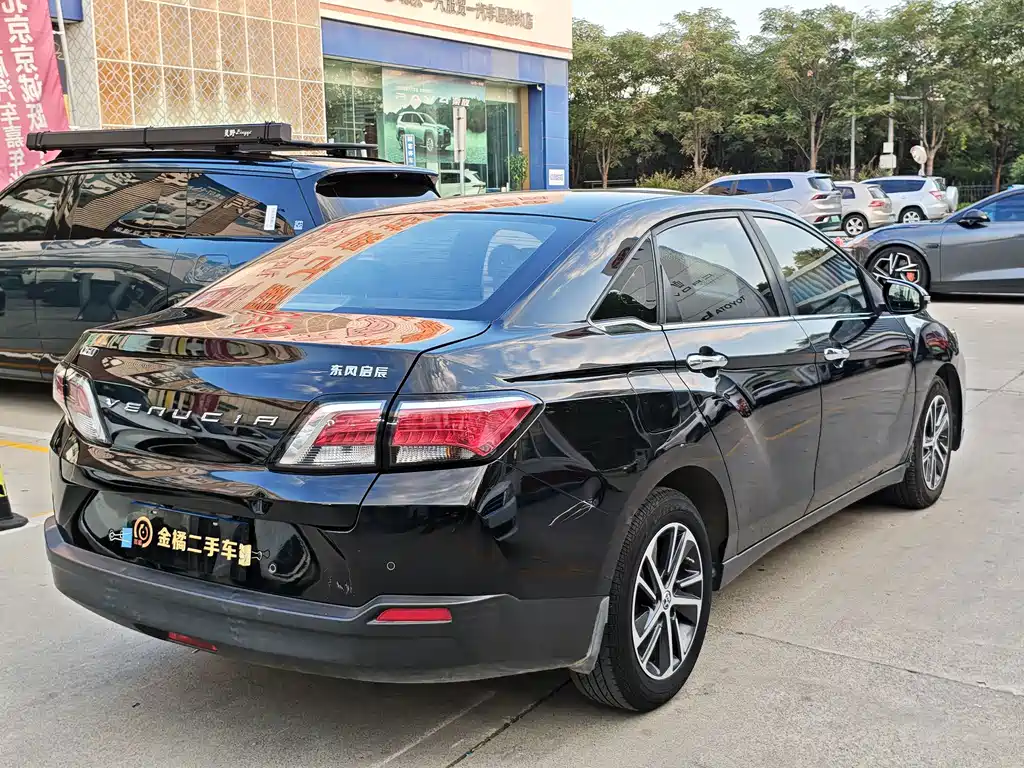 Venucia D60 — миниатюра 3