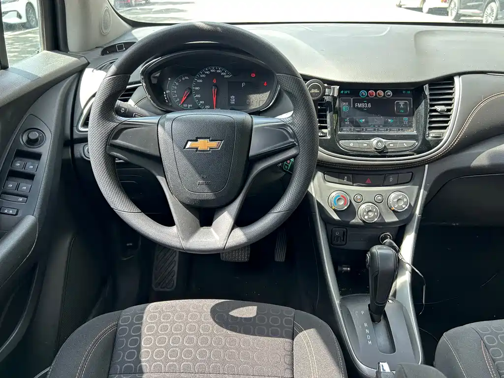 Chevrolet Trax — миниатюра 12