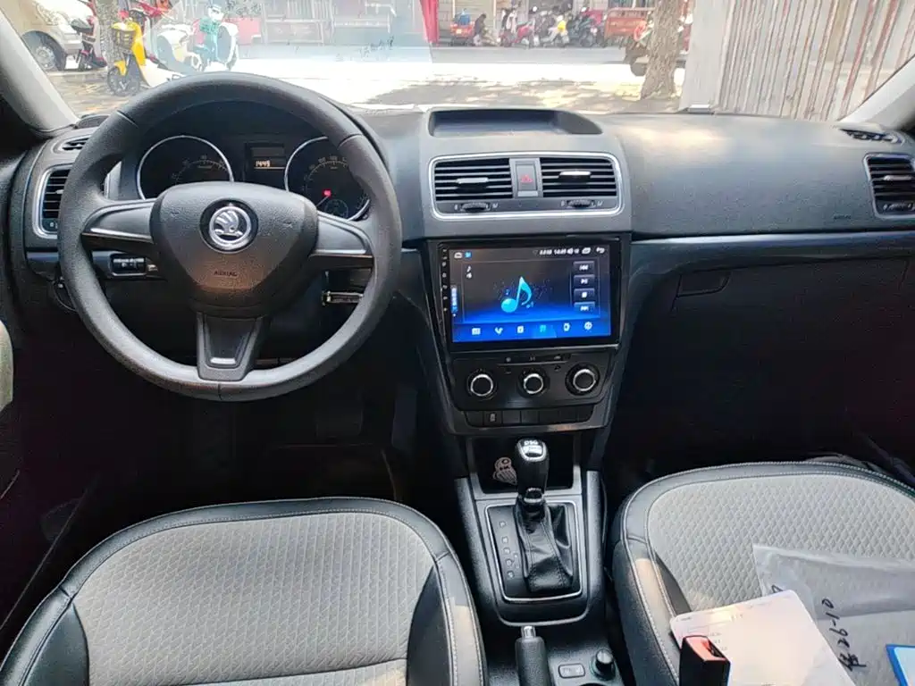 Skoda Yeti — миниатюра 10