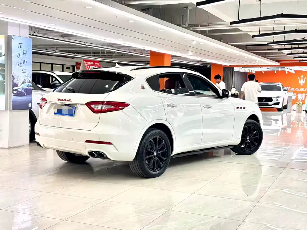 Maserati Levante — миниатюра 8