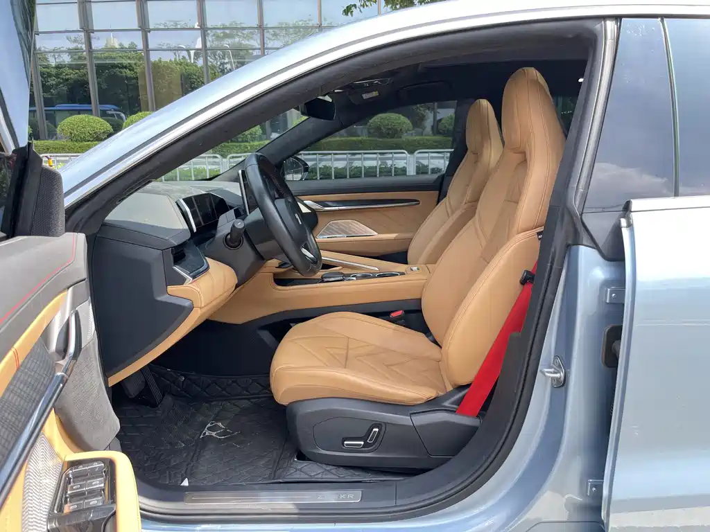 ZEEKR EXTREME KRYPTON 001