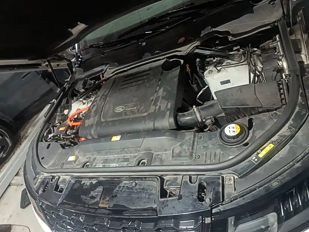 Land Rover Sport PHEV — миниатюра 20