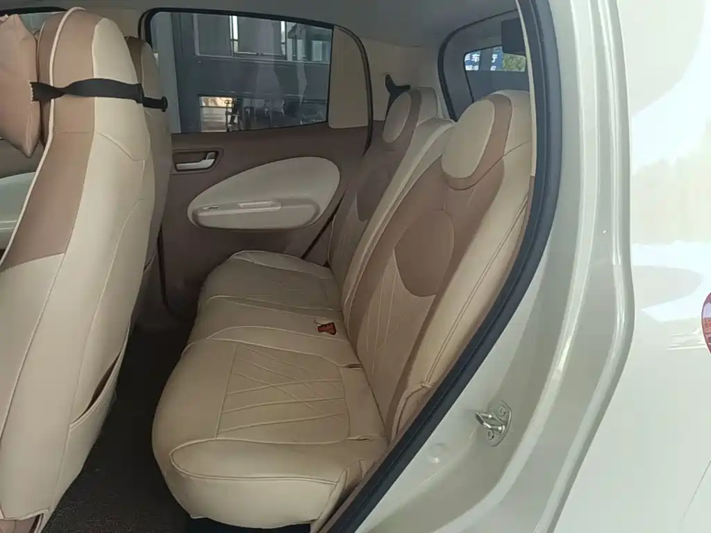 Wuling MINIEV — миниатюра 17