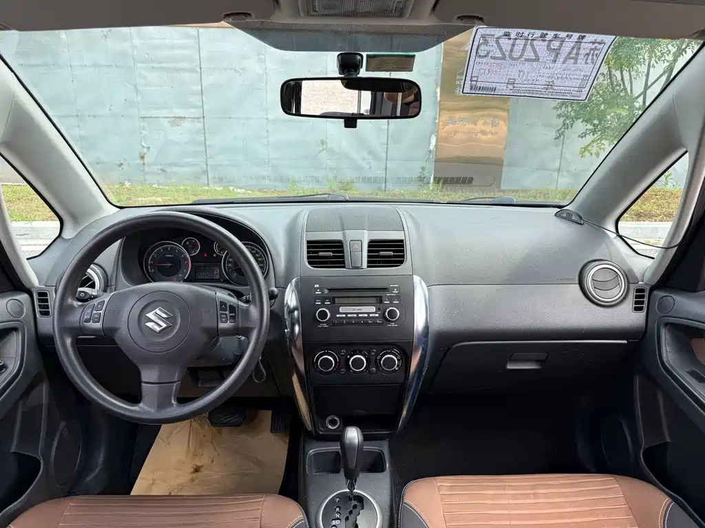 Suzuki SX4 — миниатюра 9