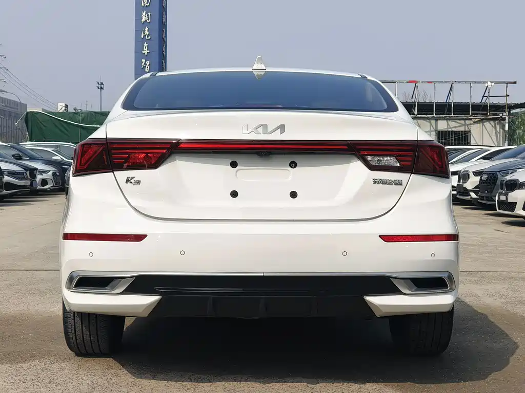 KIA K3