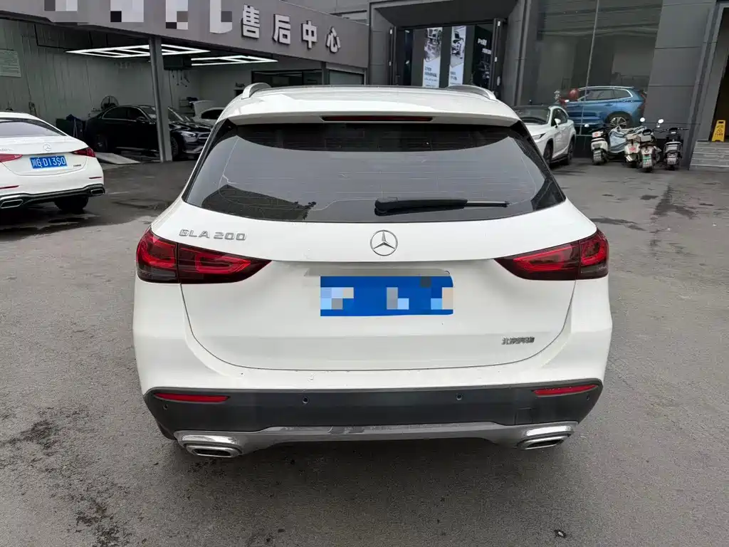 Mercedes-Benz GLA — миниатюра 8