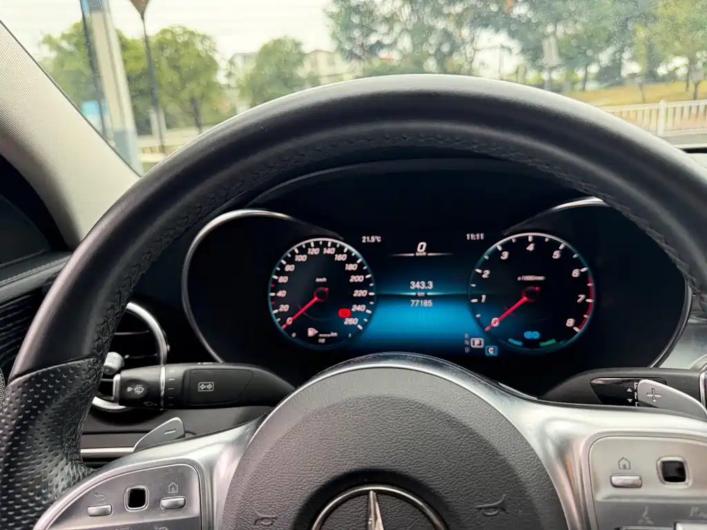 Mercedes-Benz C-Class — миниатюра 10