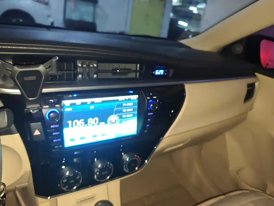 Toyota Corolla — миниатюра 13