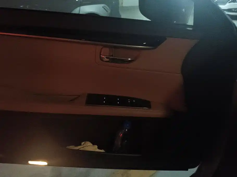 Lexus ES — миниатюра 7