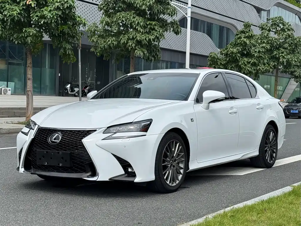 Lexus GS