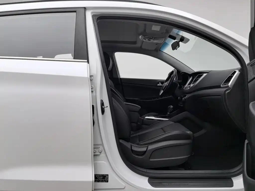 Hyundai Tucson — миниатюра 23
