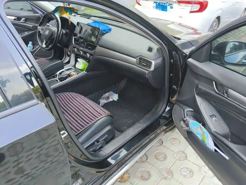 Honda Accord — миниатюра 20