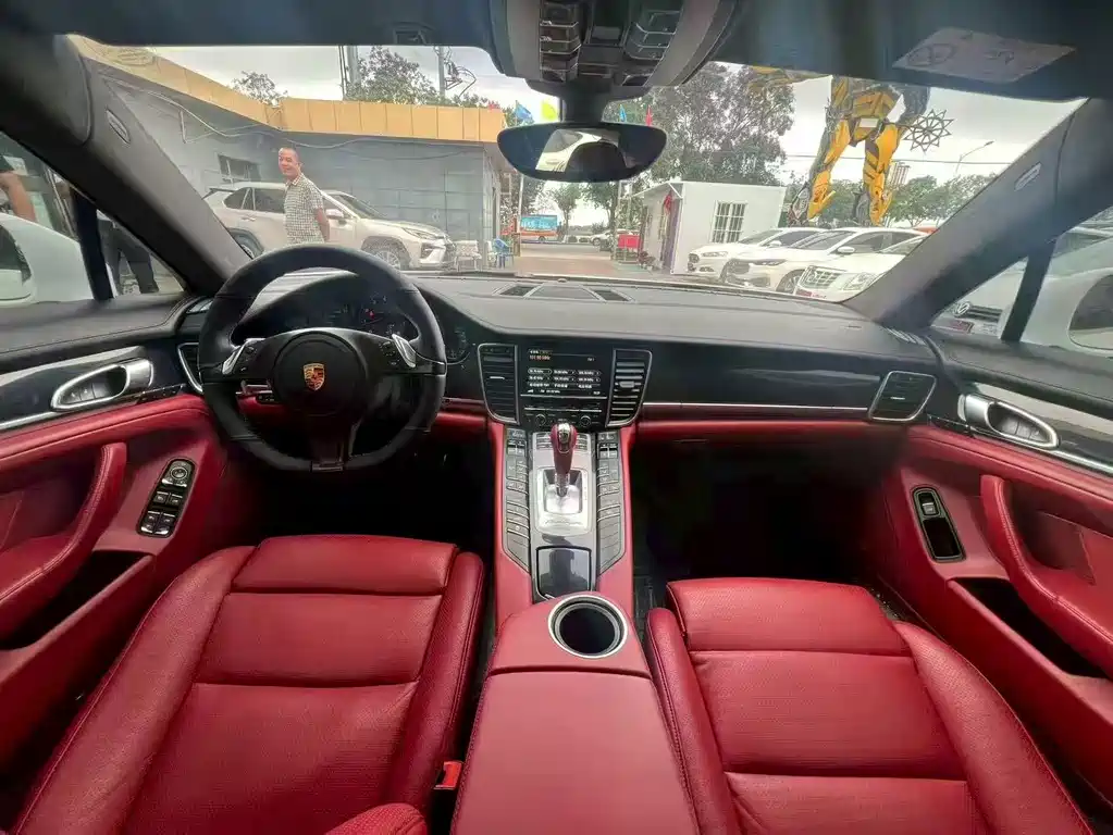 Porsche Panamera — миниатюра 5