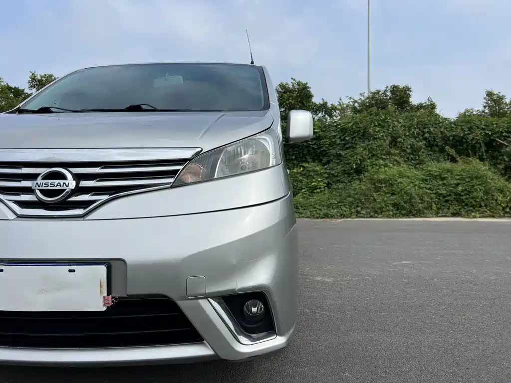 Nissan NV200 — миниатюра 17