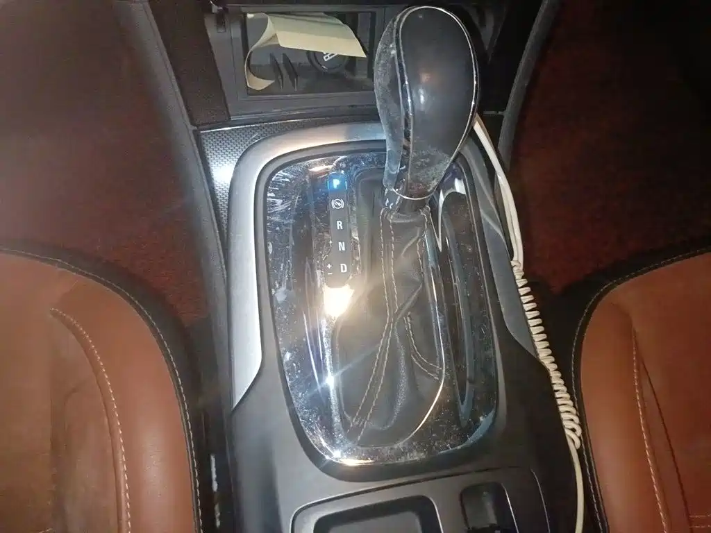 Buick Regal — миниатюра 10