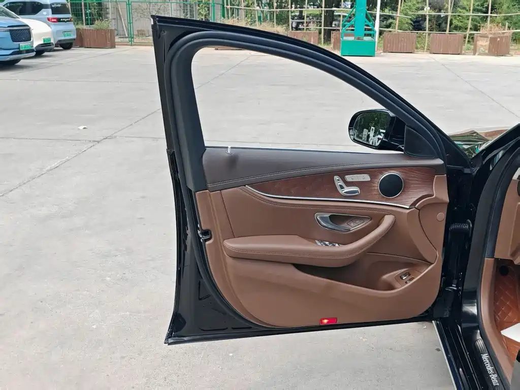 Mercedes-Benz E-Class New Energy — миниатюра 10