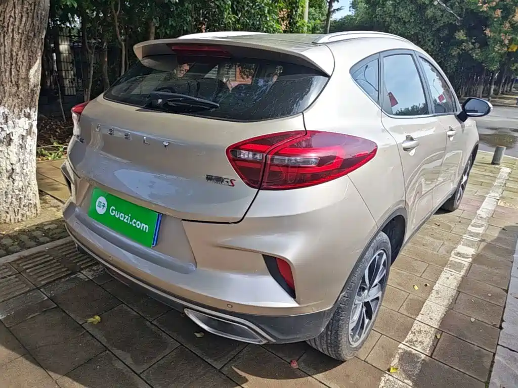 Geely Emgrand GS — миниатюра 7