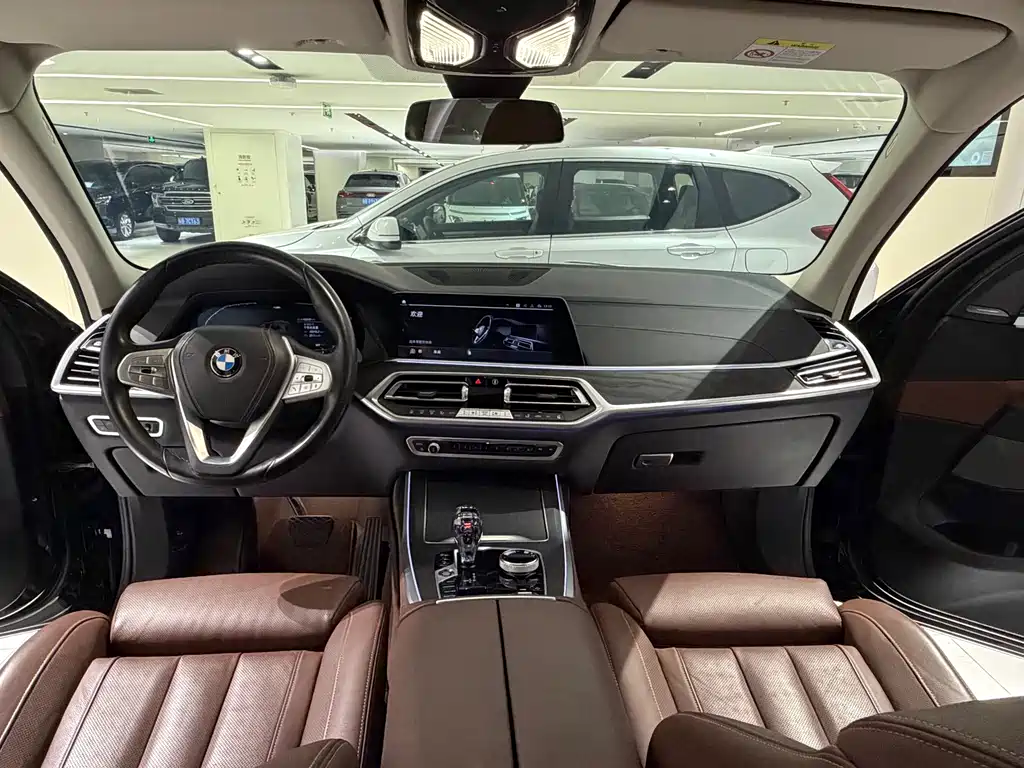 BMW X7 — миниатюра 8