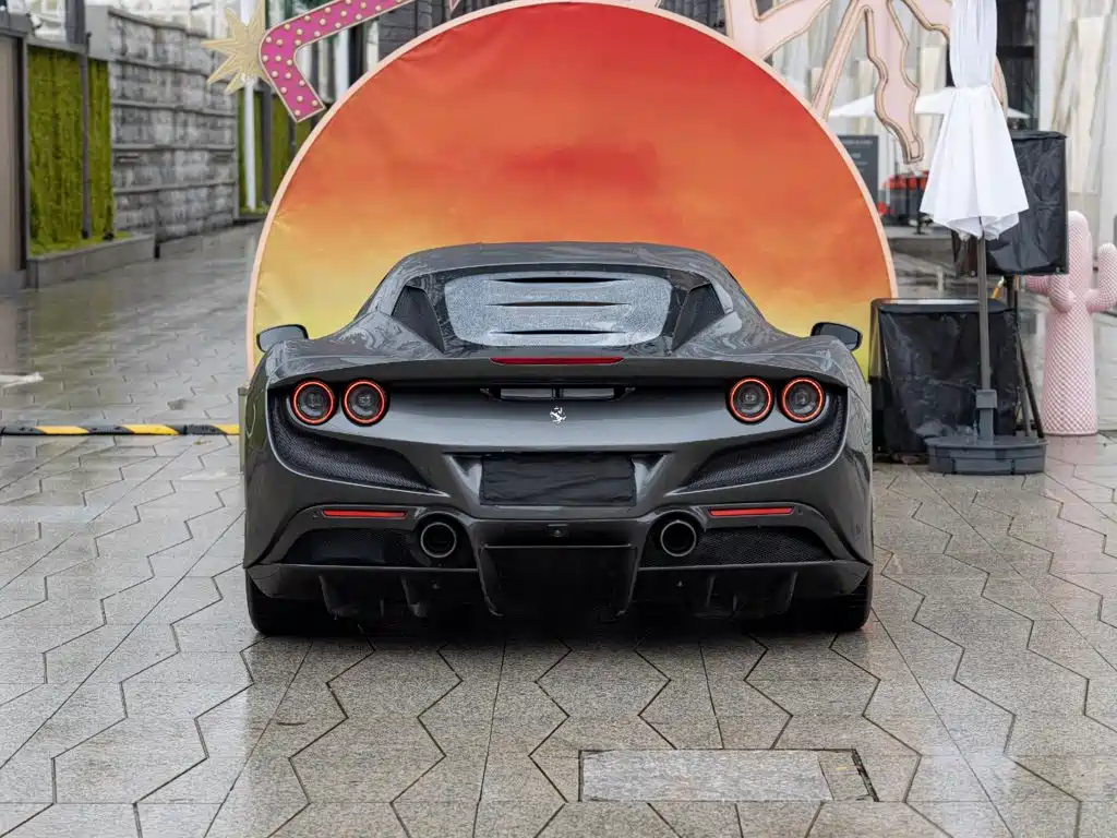 Ferrari F8 — миниатюра 5