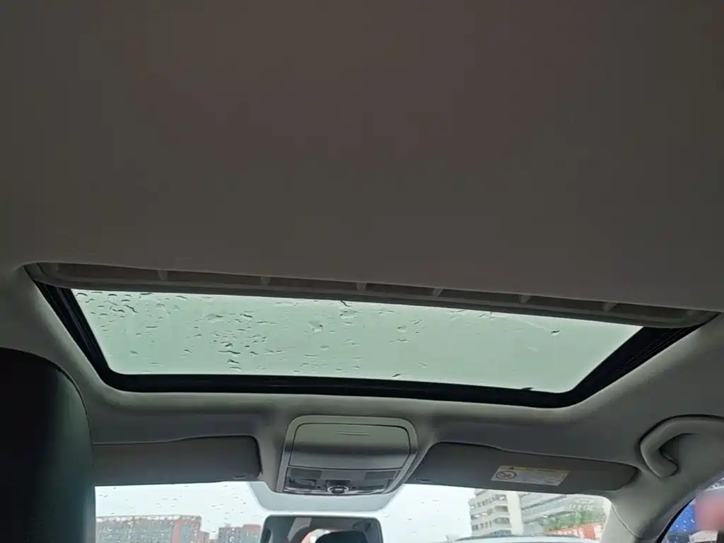 Volkswagen Sagitar — миниатюра 18