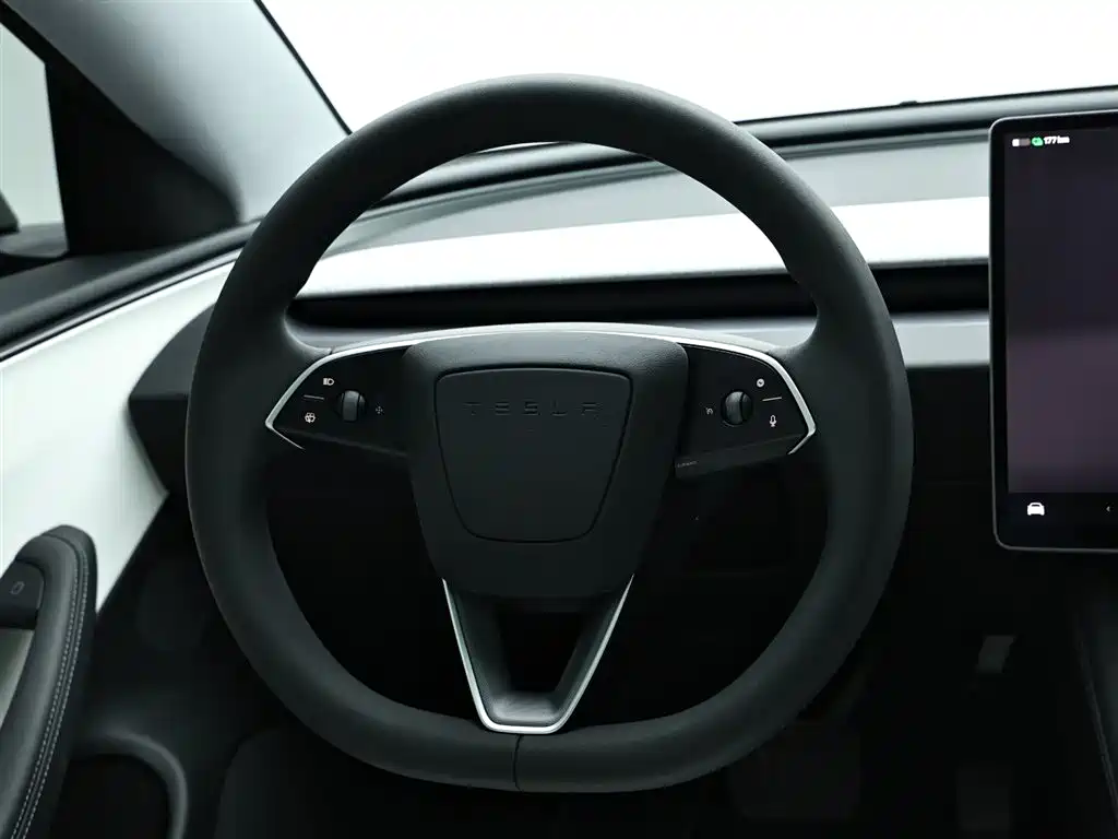 Tesla Model 3 — фотографии объявления, Фото 16