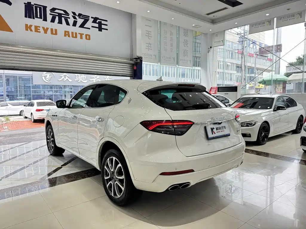 Maserati Levante — миниатюра 17