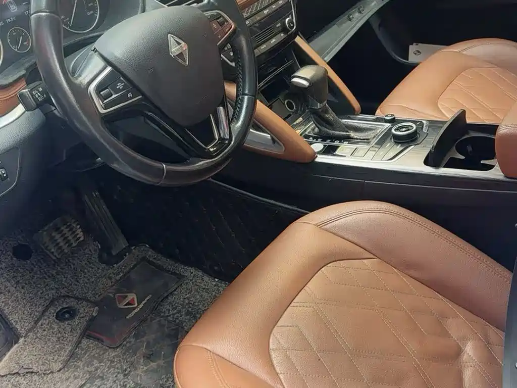Borgward BX7 — миниатюра 3