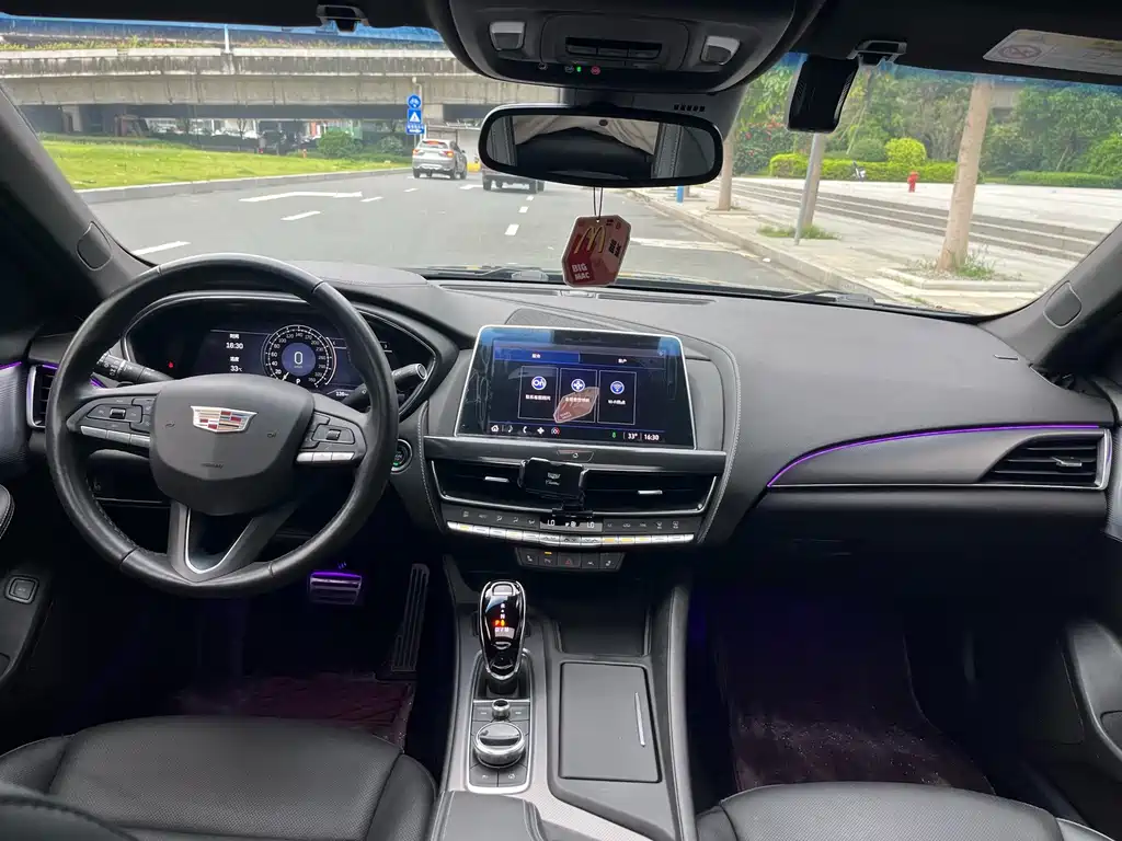 Cadillac CT5 — миниатюра 12