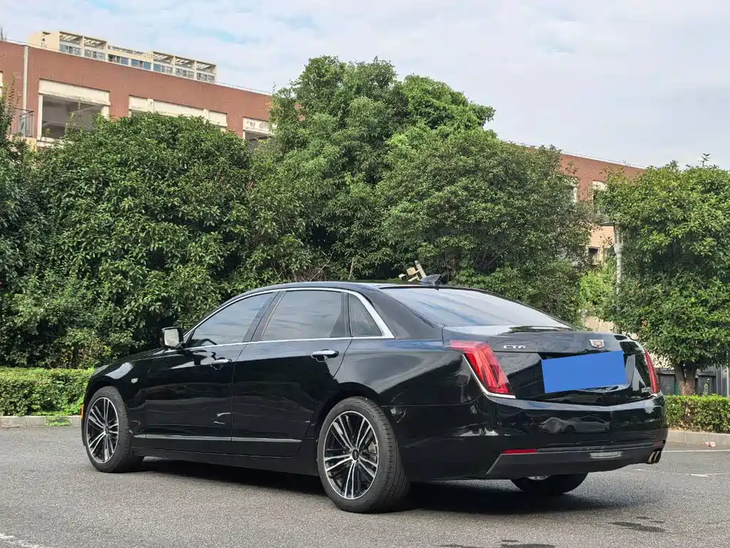 Cadillac CT6 — миниатюра 4