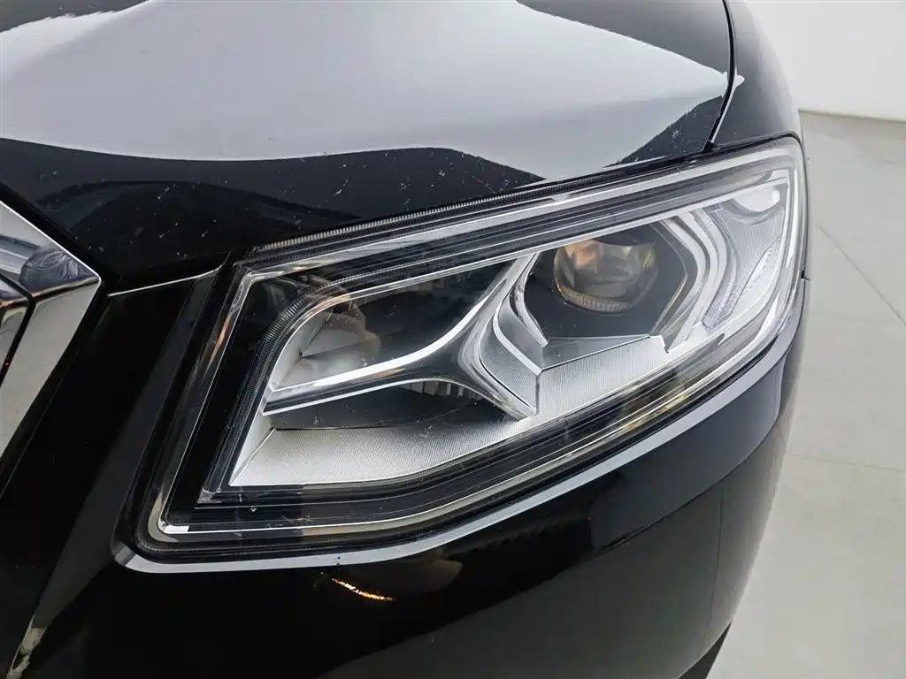 Hongqi H7 PHEV 2016 2.0T AT