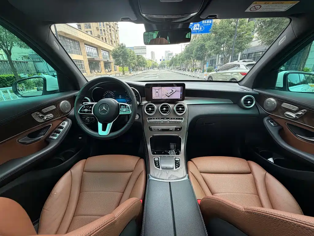 Mercedes-Benz GLC — миниатюра 10