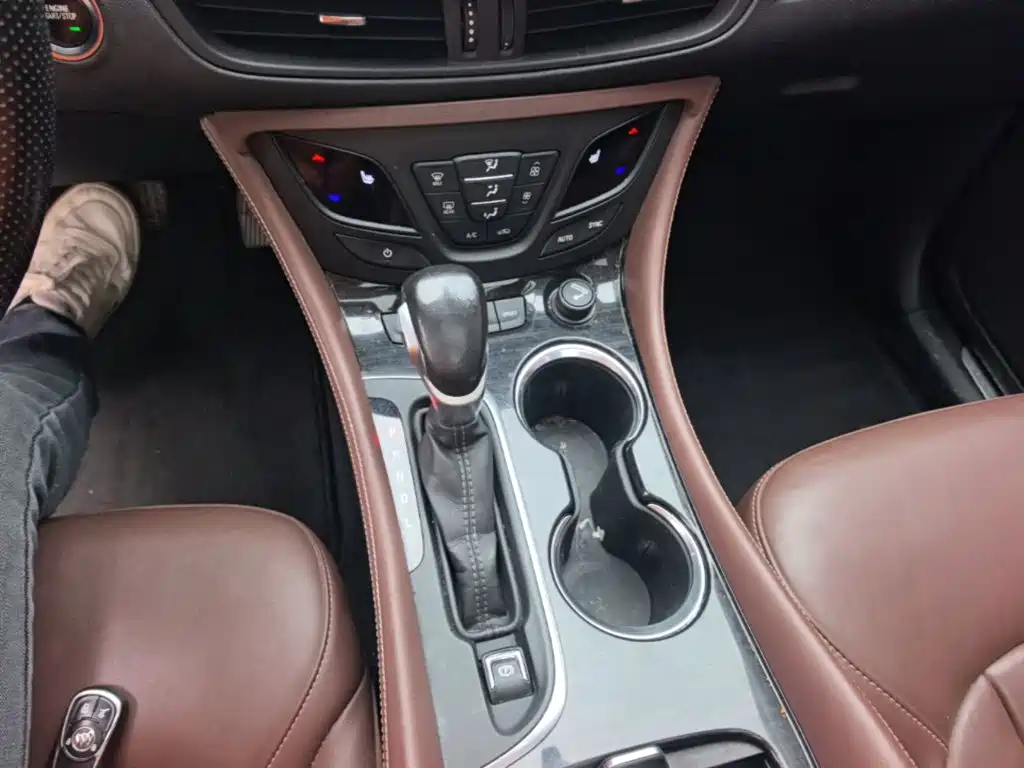 Buick Envision Plus — миниатюра 14