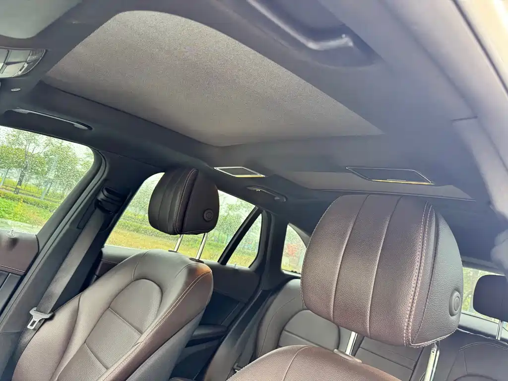 Mercedes-Benz GLC — миниатюра 11