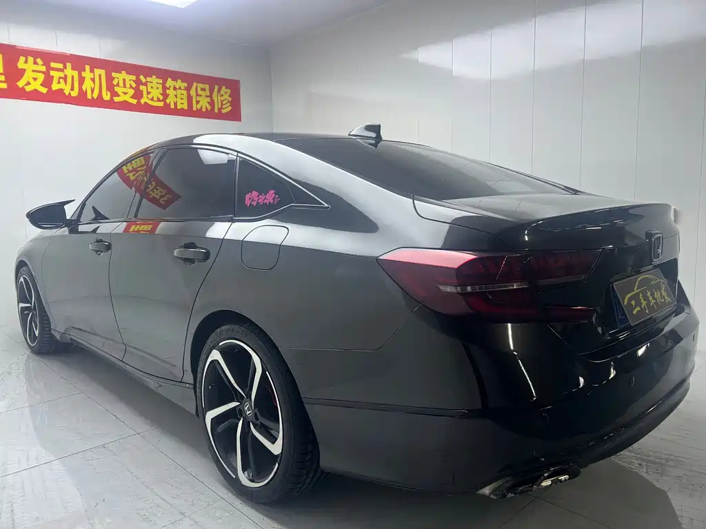 Honda Accord — миниатюра 8