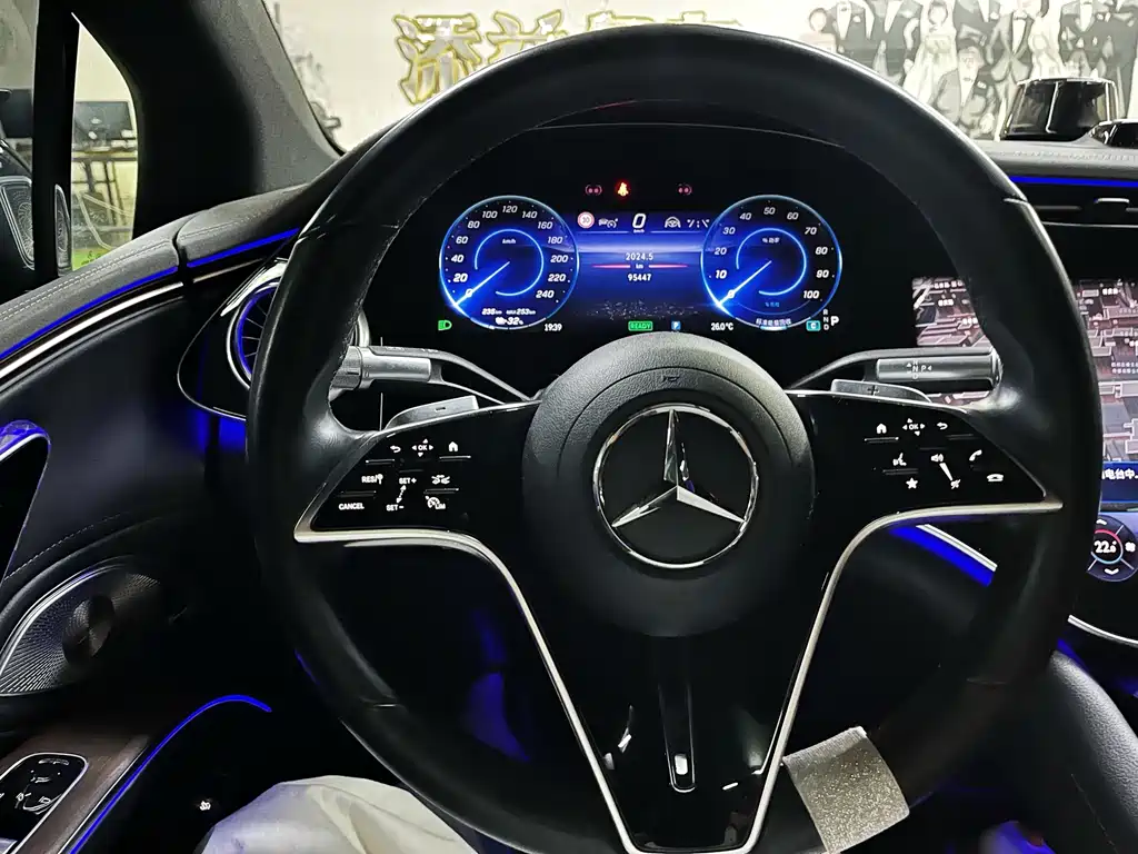 Mercedes-Benz EQS — миниатюра 12