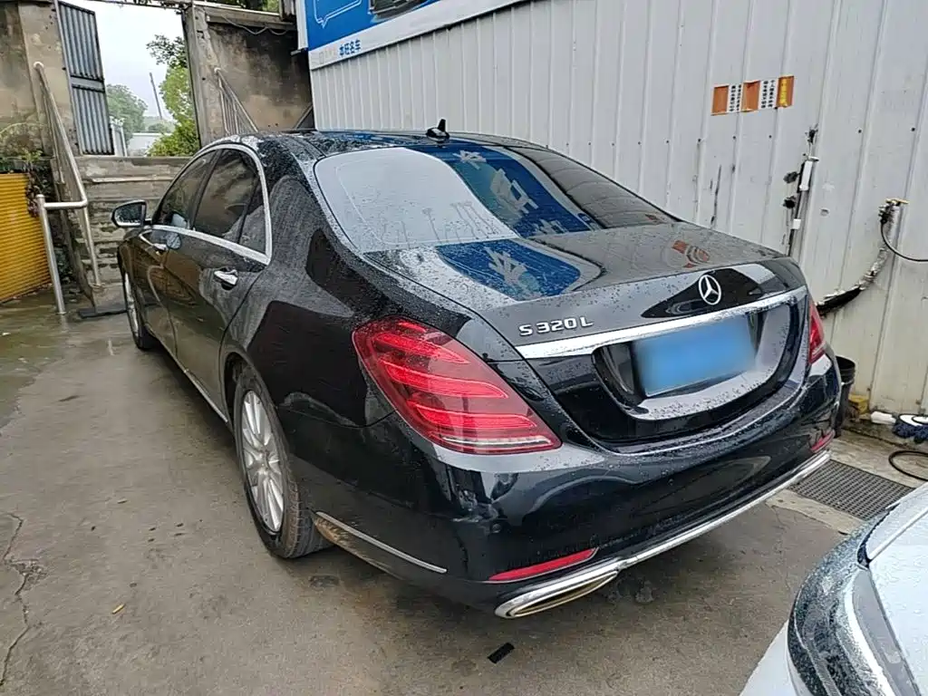 Mercedes-Benz S-Class — миниатюра 5