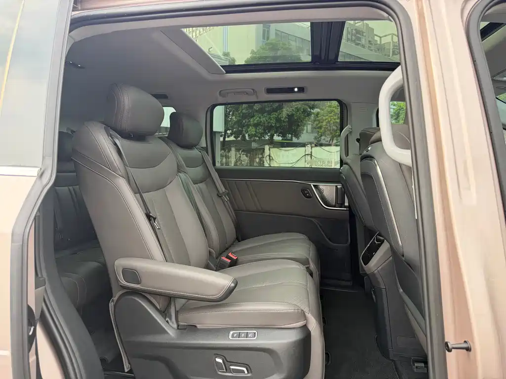 Maxus G70 2024 2.0T AT Flagship 7 мест