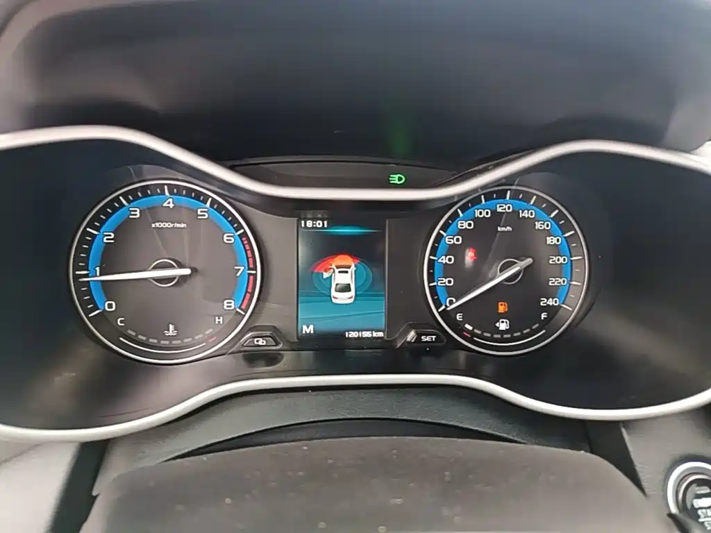 Geely Emgrand — миниатюра 12