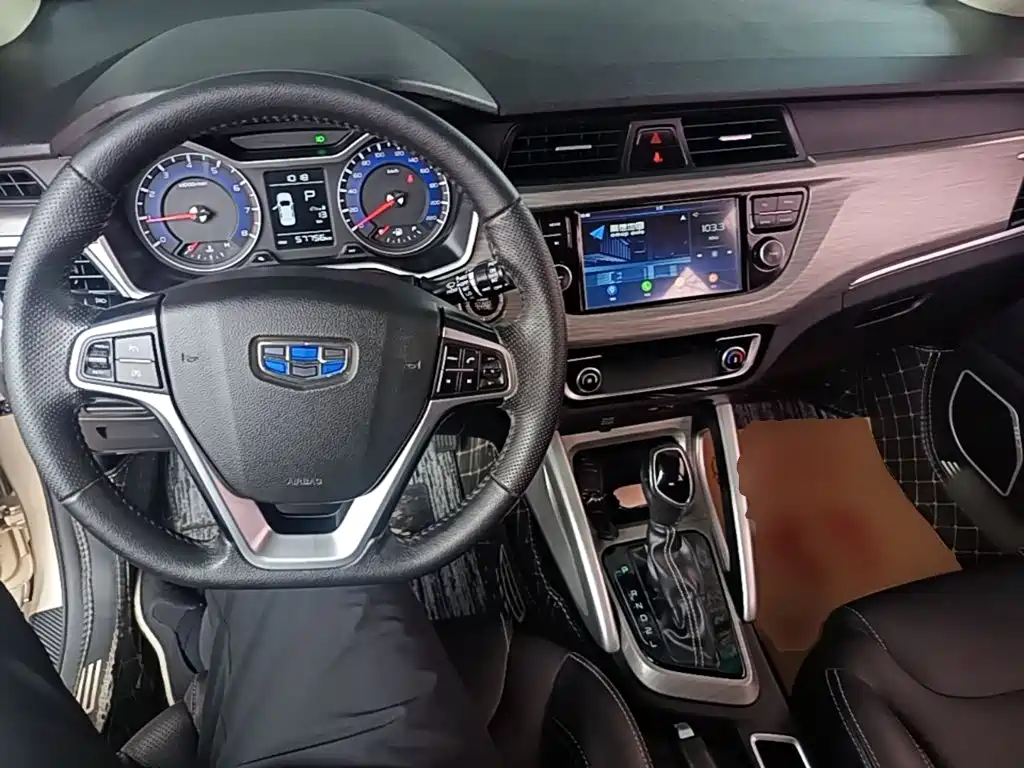Geely Vision X3 — миниатюра 10