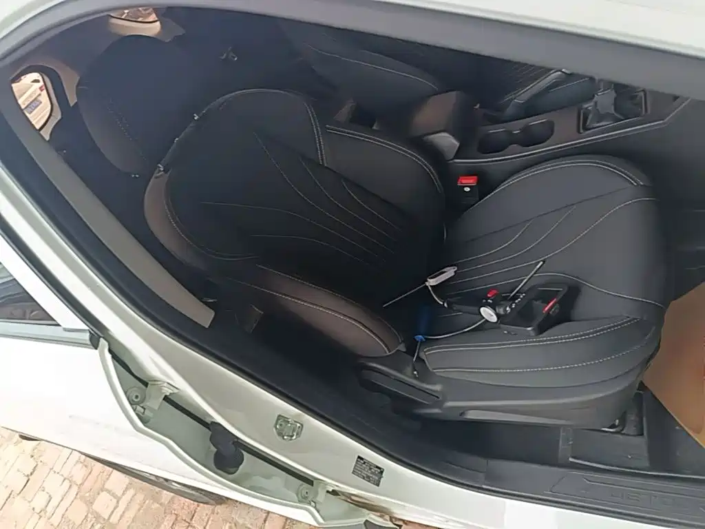 Jetour X70M — миниатюра 25