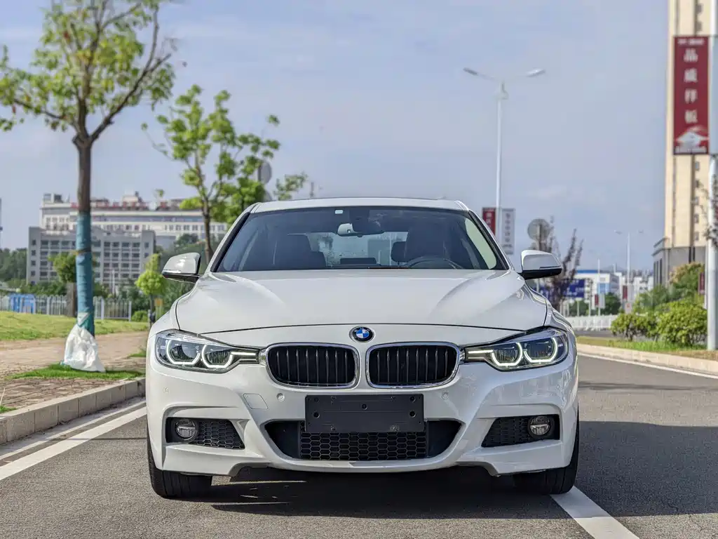 BMW 3 Series — миниатюра 2