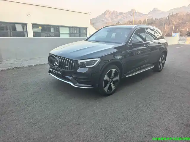 MERCEDES-BENZ GLC