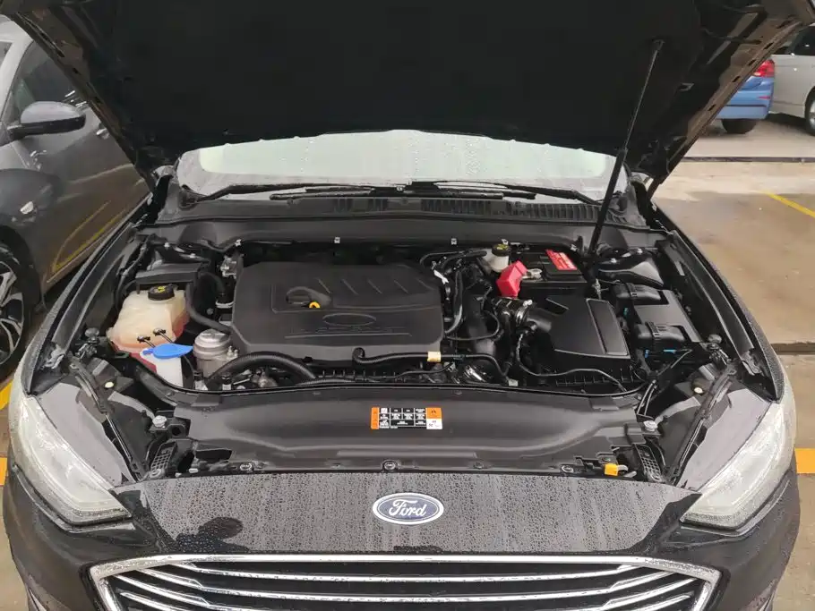 Ford Mondeo — миниатюра 10