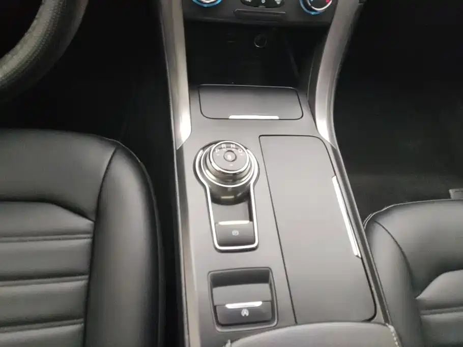 Ford Mondeo — миниатюра 16