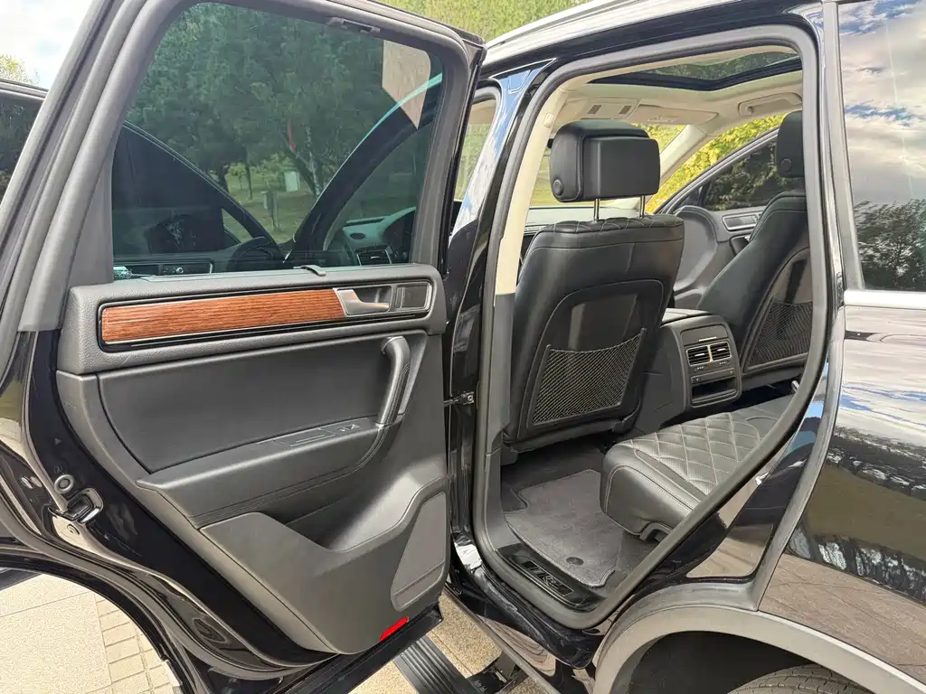 Volkswagen Touareg — миниатюра 7