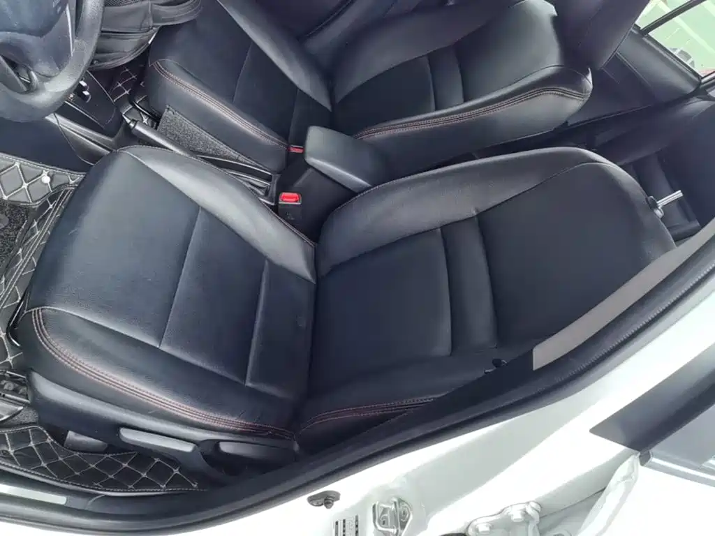 Toyota Yaris L — миниатюра 15